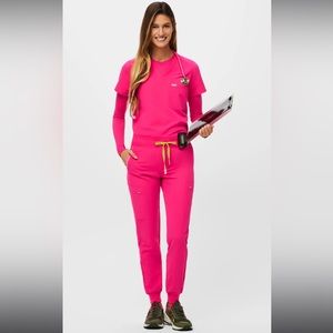 Hot pink Figs top:M bottoms: large tall